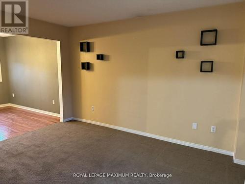 35 Draper Crescent, Barrie, ON - Indoor Photo Showing Other Room