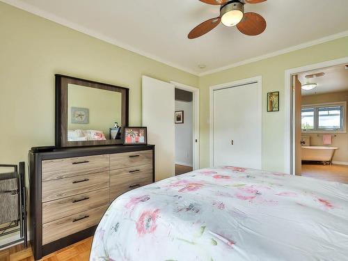 Chambre Ã  coucher principale - 409 Route 315, Chénéville, QC - Indoor Photo Showing Bedroom