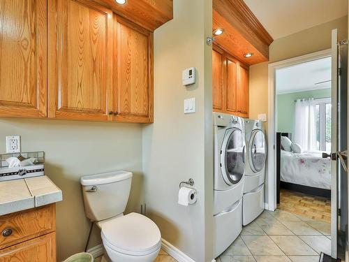 Salle de bains - 409 Route 315, Chénéville, QC - Indoor Photo Showing Laundry Room