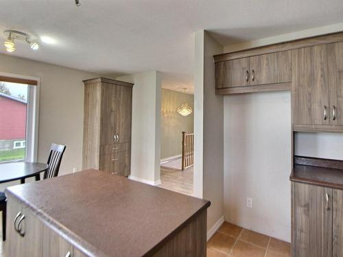 Vue d'ensemble - 231 4E Avenue O., Landrienne, QC - Indoor Photo Showing Kitchen