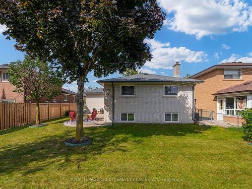 1299 Shamir Cres, Mississauga, ON - Outdoor