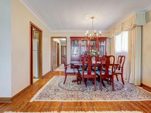 1299 Shamir Cres, Mississauga, ON - Indoor Photo Showing Dining Room