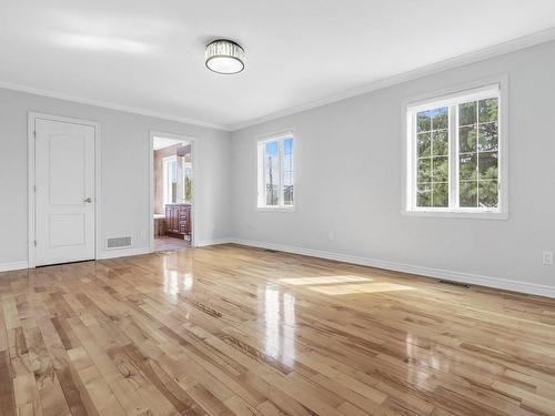 Master bedroom - 7 Rue Vincent-Blouin, Kirkland, QC - Indoor Photo Showing Other Room