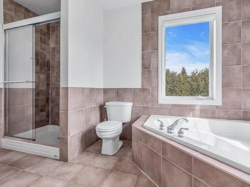 Salle de bains - 7 Rue Vincent-Blouin, Kirkland, QC - Indoor Photo Showing Bathroom