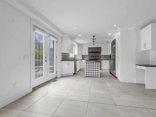 Kitchen - 7 Rue Vincent-Blouin, Kirkland, QC - Indoor Photo Showing Kitchen