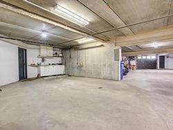 Garage - 