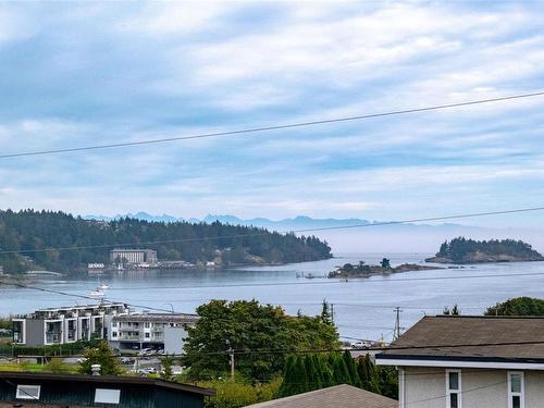 2705 Fairbanks St, Nanaimo, BC 