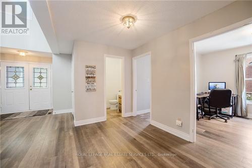 1837 Pilgrims Way, Oakville, ON - Indoor Photo Showing Other Room