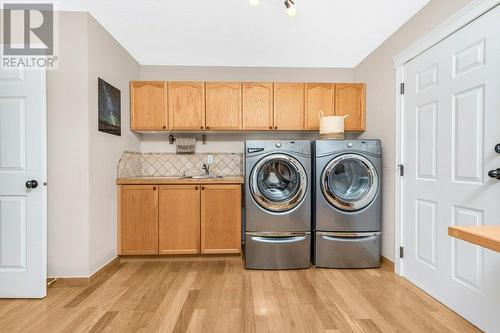 958 Mt Beaven Place, Vernon, BC - Indoor Photo Showing Laundry Room