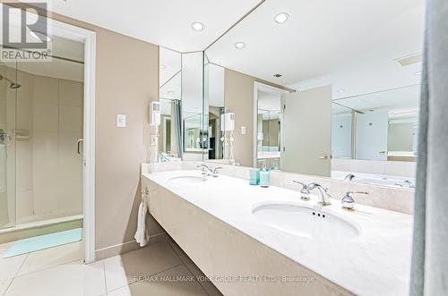 2286 - 90 Highland Drive, Oro-Medonte, ON - Indoor Photo Showing Bathroom