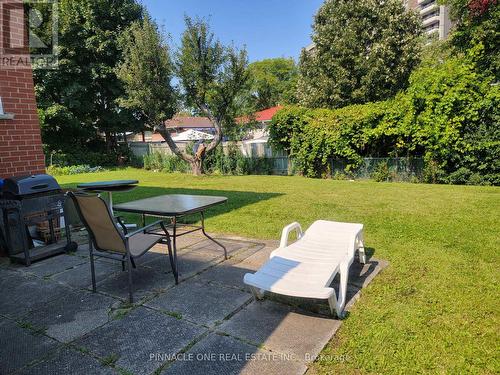 19 Kinnie Court, Toronto, ON - Outdoor With Backyard