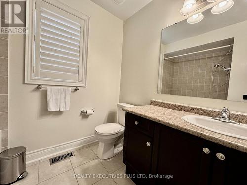 32 Boyces Creek Court, Caledon, ON - Indoor Photo Showing Bathroom