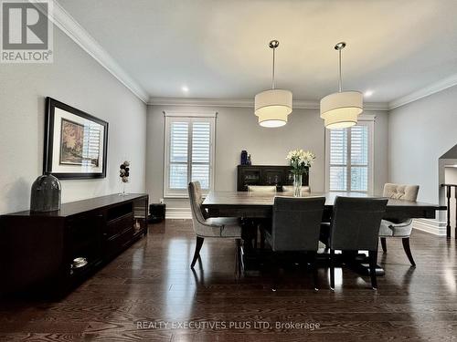 32 Boyces Creek Court, Caledon, ON - Indoor Photo Showing Dining Room