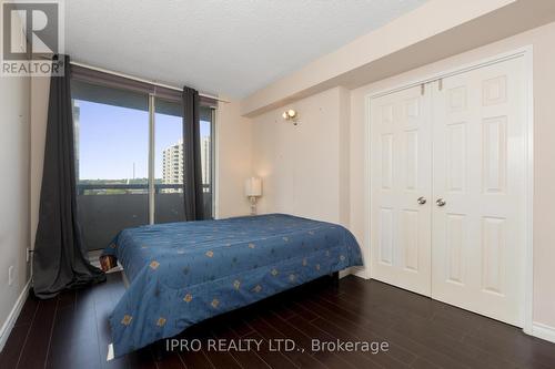 805 - 5 Lisa Street, Brampton, ON - Indoor Photo Showing Bedroom