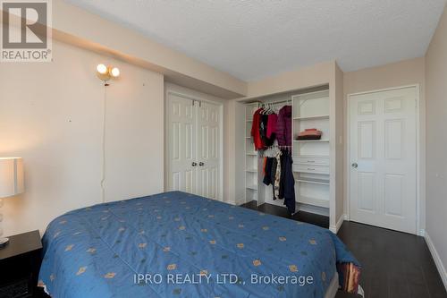 805 - 5 Lisa Street, Brampton, ON - Indoor Photo Showing Bedroom