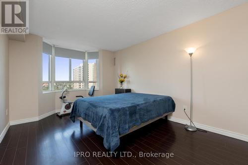 805 - 5 Lisa Street, Brampton, ON - Indoor Photo Showing Bedroom