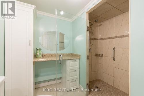 805 - 5 Lisa Street, Brampton, ON - Indoor Photo Showing Bathroom