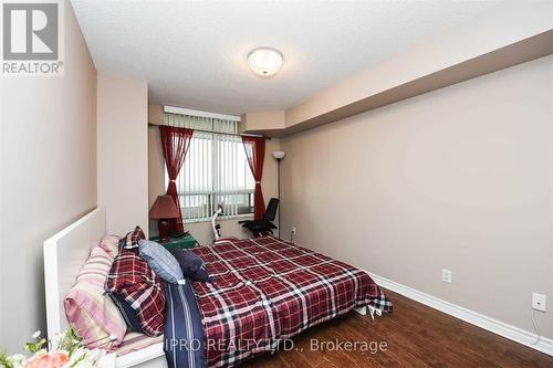 1406 - 35 Kingsbridge Garden Circle, Mississauga, ON - Indoor Photo Showing Bedroom