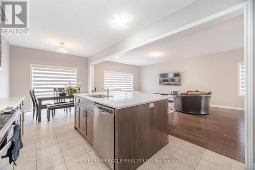 504 Florencedale Crescent, Kitchener, ON - Indoor Photo Showing Kitchen With Upgraded Kitchen