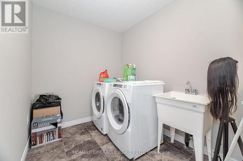 504 Florencedale Crescent, Kitchener, ON - Indoor Photo Showing Laundry Room