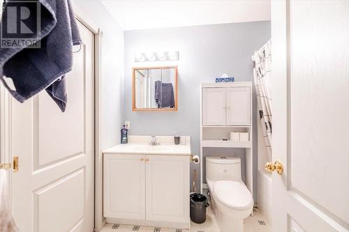 1200 Riverside Way Unit# 1230, Fernie, BC - Indoor Photo Showing Bathroom