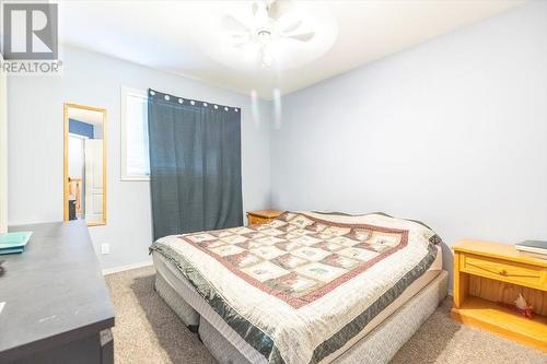 1200 Riverside Way Unit# 1230, Fernie, BC - Indoor Photo Showing Bedroom