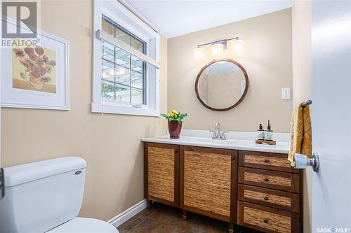 1605 Adelaide Street E, Saskatoon, SK - Indoor Photo Showing Bathroom