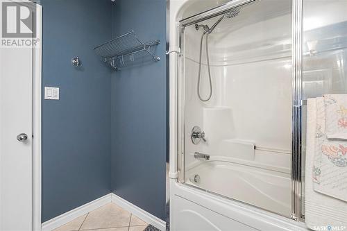 1605 Adelaide Street E, Saskatoon, SK - Indoor Photo Showing Bathroom