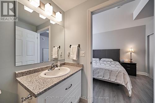 315 - 21 Brookhouse Drive, Clarington (Newcastle), ON - Indoor Photo Showing Bathroom