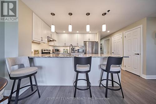 315 - 21 Brookhouse Drive, Clarington (Newcastle), ON - Indoor Photo Showing Kitchen With Upgraded Kitchen