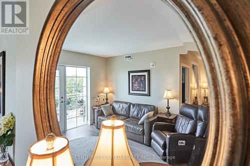 315 - 21 Brookhouse Drive, Clarington (Newcastle), ON - Indoor Photo Showing Living Room