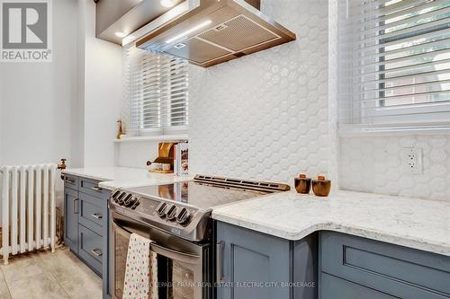 452 Hunter Street, Peterborough (Downtown), ON - Indoor Photo Showing Kitchen