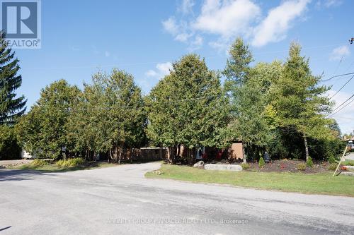 1 Hopkins Road, Kawartha Lakes (Lindsay), ON - Outdoor