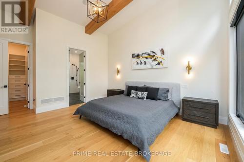 10002 Huron Drive, Lambton Shores (Grand Bend), ON - Indoor Photo Showing Bedroom