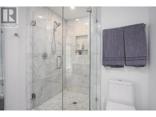 248 Terrace Drive, Kelowna, BC - Indoor Photo Showing Bathroom