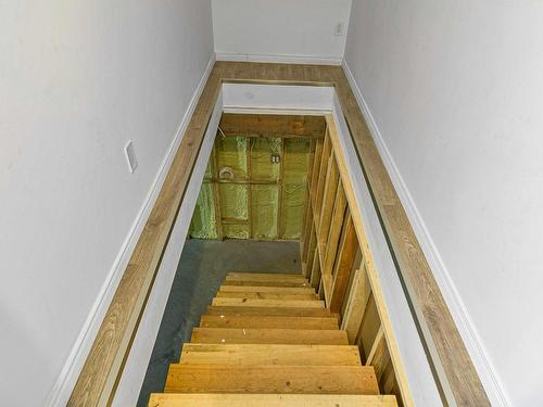 Staircase - 1305 Ch. Du Tour-Du-Lac, Saint-Aimé-Du-Lac-Des-Îles, QC - Indoor Photo Showing Other Room