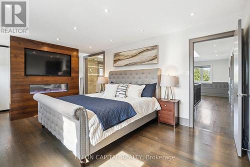 82 Queenston Crescent, Vaughan, ON - Indoor Photo Showing Bedroom