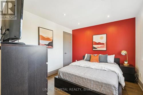 82 Queenston Crescent, Vaughan, ON - Indoor Photo Showing Bedroom