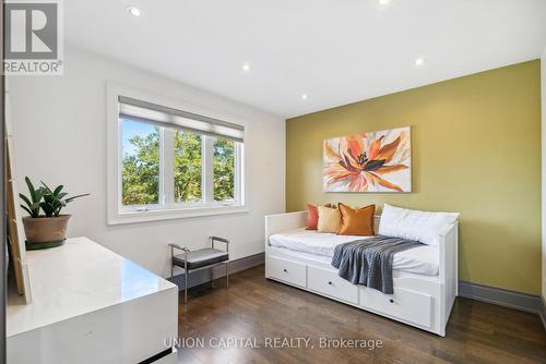 82 Queenston Crescent, Vaughan, ON - Indoor Photo Showing Bedroom