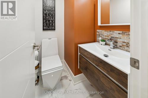 82 Queenston Crescent, Vaughan, ON - Indoor Photo Showing Bathroom