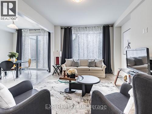 74 Camino Real Drive, Caledon, ON - Indoor Photo Showing Living Room