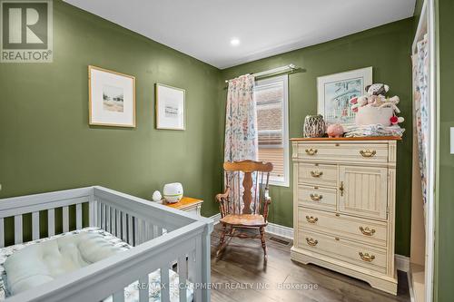 57 Carleton Street N, Thorold, ON - Indoor Photo Showing Bedroom