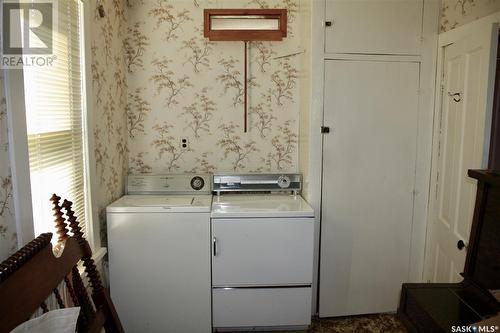 301 Washington Avenue, Hanley, SK - Indoor Photo Showing Laundry Room