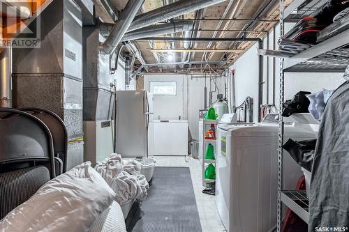 901 Connaught Avenue, Limerick, SK - Indoor Photo Showing Laundry Room