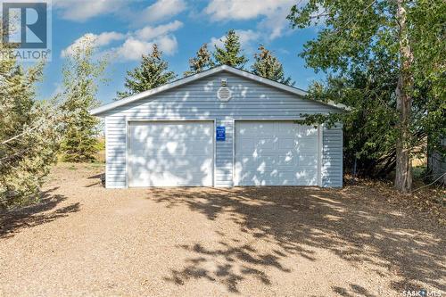 901 Connaught Avenue, Limerick, SK - Outdoor