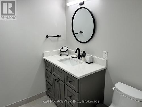 Bsmt - 33 Goswell Road, Toronto, ON - Indoor Photo Showing Bathroom