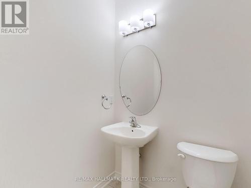 1104 Pisces Trail, Pickering, ON - Indoor Photo Showing Bathroom