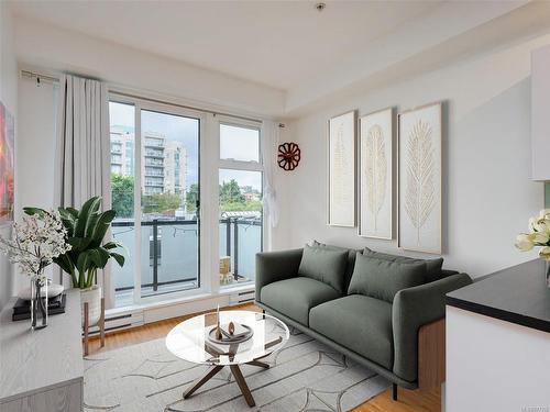 301-1007 Johnson St, Victoria, BC - Indoor Photo Showing Living Room