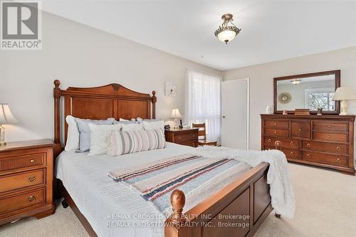 5884 7Th Line, New Tecumseth, ON - Indoor Photo Showing Bedroom