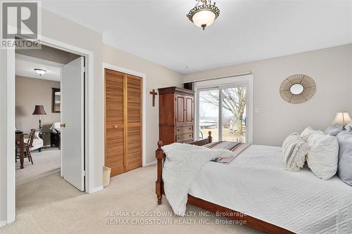 5884 7Th Line, New Tecumseth, ON - Indoor Photo Showing Bedroom